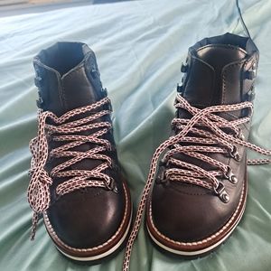 Authentic like new kids moncler boots